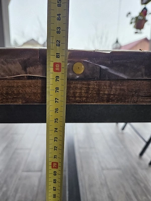 Vând masă blat de nuc.