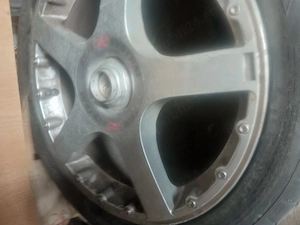 Vând cauciucuri de Skoda Octavia cu tot cu genti - imagine 2