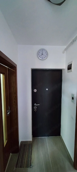se oferă sprea închiriere apartament cu o cameră 