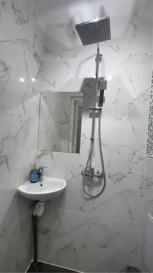 Dam spre inchiriere garsoniera Rogerius - imagine 4