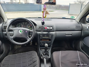 Skoda Octavia 1U - imagine 2