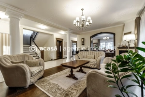 PRET NOU!!!   Vilă de Lux în Grădiște