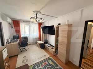 Apartament 2 camere semidecomandat Craiovita Noua zona statia 30 - imagine 4