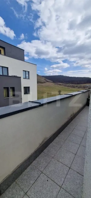 Apartament de vanzare, 3 camere, 65 mp - zona Stejarului - imagine 12
