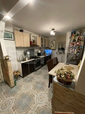 Apartament 2 camere ETAJ INTERMEDIAR ZONA SUD - imagine 3