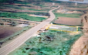 Teren de vanzare cu constructii. Oportunitate deosebita. - imagine 2