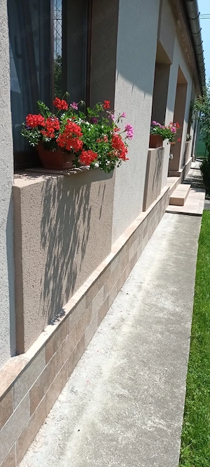 Vand casa deosebita in Caransebes intr-un cartier Rezidential - imagine 8