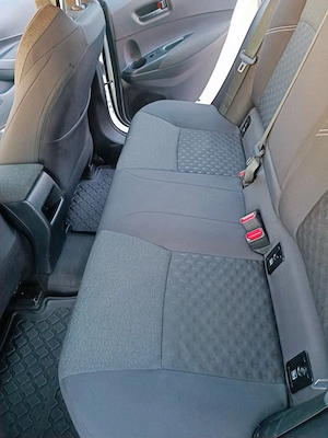 Toyota Corolla Hatchback Hybrid - imagine 4