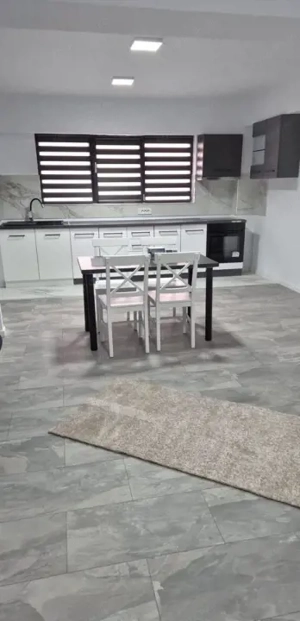 Apartament 3 camere de vânzare, et 2, zona ostroveni Rm Vâlcea  - imagine 3