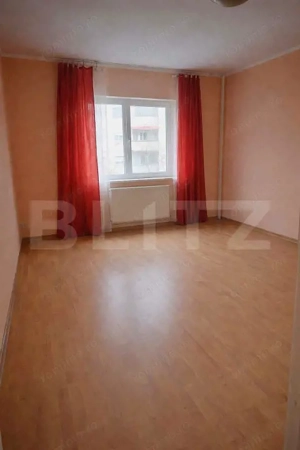 Apartament decomandat, spațios, cu 3 camere, in Rogerius - imagine 2