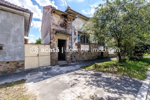 Casă pe Dorobanților | 716 mp teren | centrală gaz | Pârneava