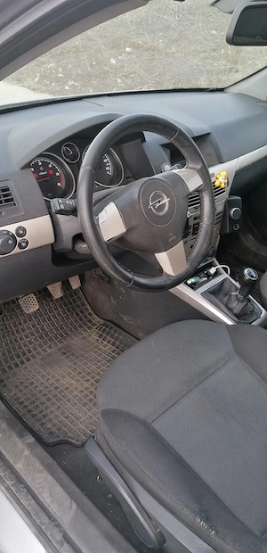 Vând Opel astra h 1.9  - imagine 5
