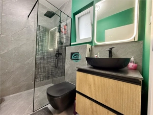 Casa cu 4 camere de vanzare, moderna, teren 360 mp in Livezeni - imagine 8