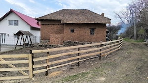 Casă bătrânească de vânzare în Corbi   locul unde liniștea întâlnește natura - imagine 7