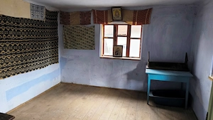 Casă bătrânească de vânzare în Corbi   locul unde liniștea întâlnește natura - imagine 8