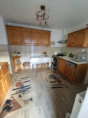 Vand  casa în Reșița Zonă excelentă pret avantajos  !  - imagine 4