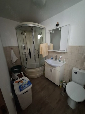 Vand  casa în Reșița Zonă excelentă pret avantajos  !  - imagine 3