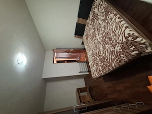 Închiriez apartament 