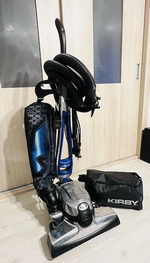 Aspirator Kirby Avalir 2   stare impecabilă + accesorii