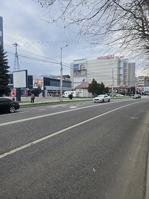 Închiriez spatiu comercial Piața Petrodava!  - imagine 5