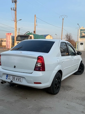 Vand Logan 2012 - imagine 3