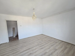 Vând garsoniera cu balcon! 