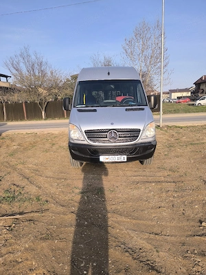Vând Mercedes Sprinter 8+1 model 906