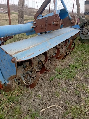 Vând freza cu o lățime de 140 perfect funcționala - imagine 4