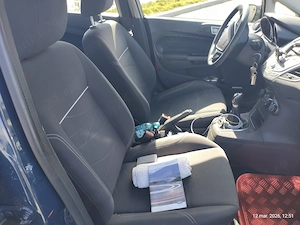 Vând Ford Fiesta 2015   60.000 km   6.500 Euro  Neg. - imagine 3