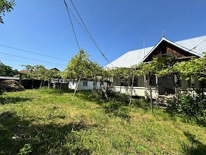 Casa batraneasca cu teren intravilan