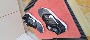 Adidasi unisex Nike 40.5-41