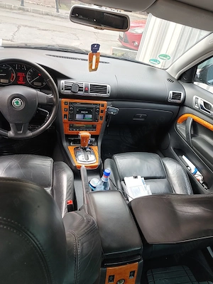 Vând Skoda Superb 1 an 2008 - imagine 4