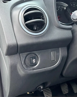 Dacia Logan 1.2Benzina+GPL de fabrica   Primul Proprietar de nouă , cumpărată și utilizată din 2015  - imagine 9