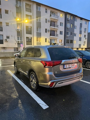 Vând Mitsubishi outlander - imagine 4