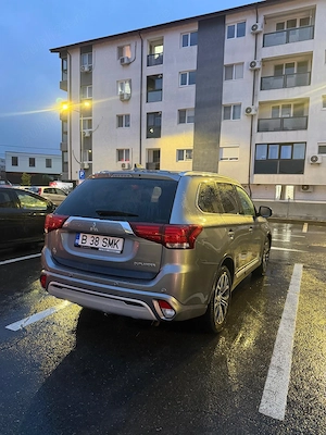 Vând Mitsubishi outlander - imagine 3