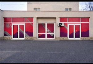 Spatiu versatil Găvana 150mp vitrină 15m