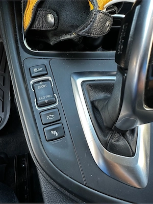 Vând Bmw seria 3 f31 Xdrive 4x4 adaptiv 360* distronic , nefumător - imagine 10