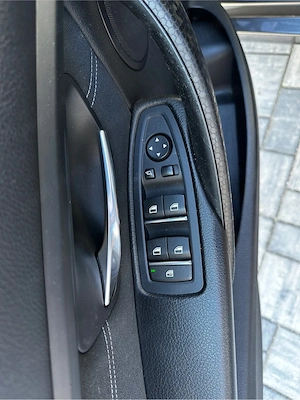 Vând Bmw seria 3 f31 Xdrive 4x4 adaptiv 360* distronic , nefumător - imagine 9