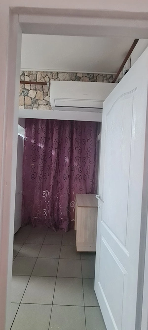 Închiriez garsoniera mobilată Valea Rosie - imagine 8