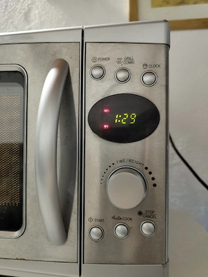 Cuptor cu microunde  - imagine 4