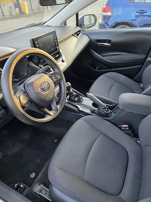 Toyota corrolla 1.5 benzina 2021 - imagine 2