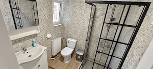 proprietar ofer spre închiriere apartament cu 2 camere 