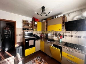 Apartament 3 camere – Str. Stupilor - Sector 4 - imagine 2