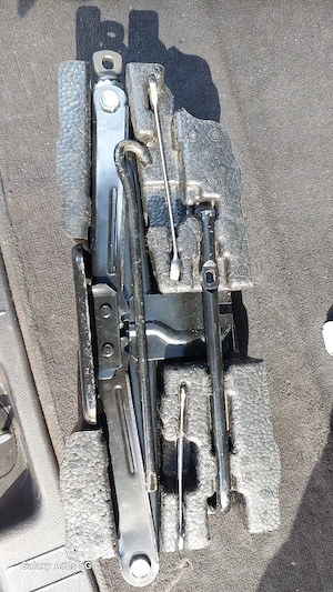 cric original Hyundai Samta fe 2006 2011 folosit o singură dată1 - imagine 5