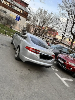 Jaguar XF 2.2D full op - imagine 2