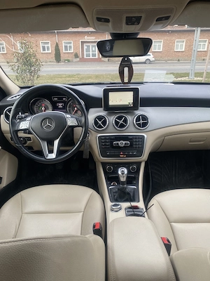 Mercedes-Benz GLA 200 (CDI) d - imagine 10