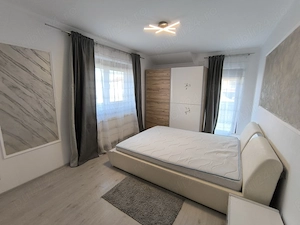 Proprietar vand 1 2 duplex cu 5 camere si teren de 380 mp, zona Dumbravita - imagine 5