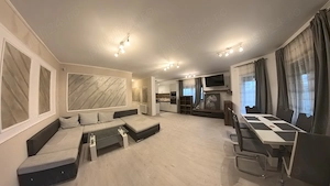 Proprietar vand 1 2 duplex cu 5 camere si teren de 380 mp, zona Dumbravita