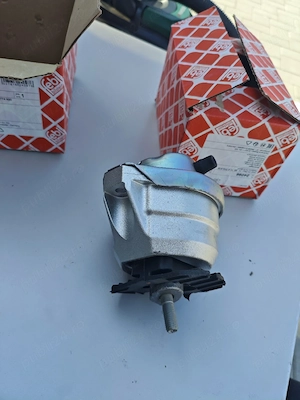 tampon motor BMW seria 5 2008 3.0diesel - imagine 5