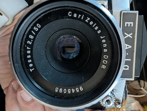 Aparat Foto Vintage SLR Exa 1a cu Obiectiv Carl Zeiss Jena 50mm f 2.8 - imagine 5